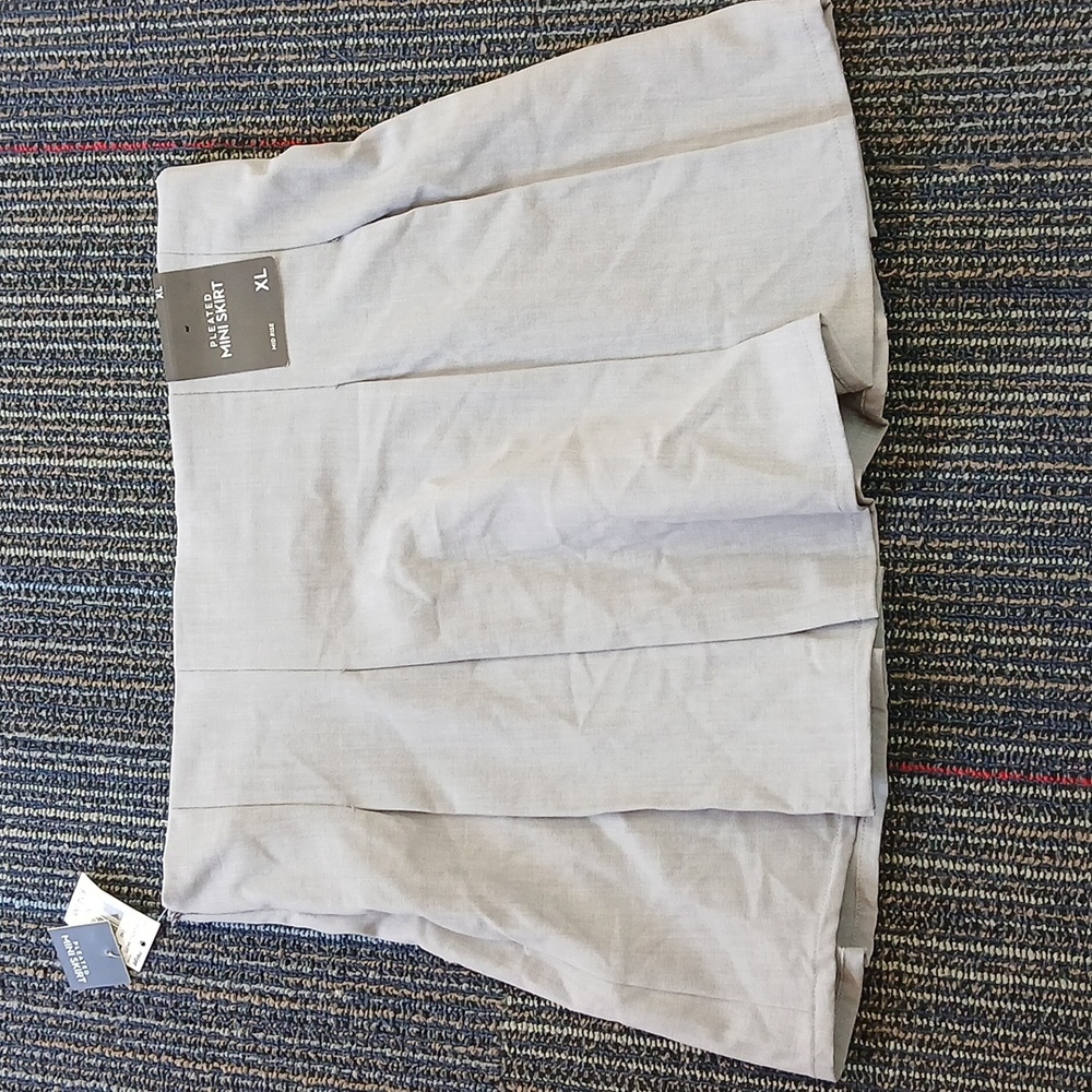 NWT Ultra Flirt Pleated Mini Skirt Gray Girls XL - Picture 4 of 5